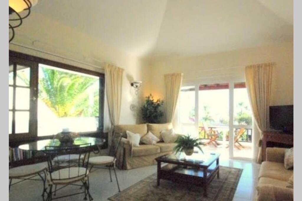 Villa Isa Sea Views 플라야블랑카 외부 사진